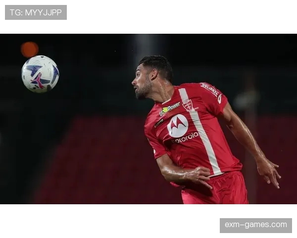 那不勒斯主帅战术革新成效显著,球队稳健表现引热议 那不勒斯主帅战术革新成效显著,球队稳健表现引热议