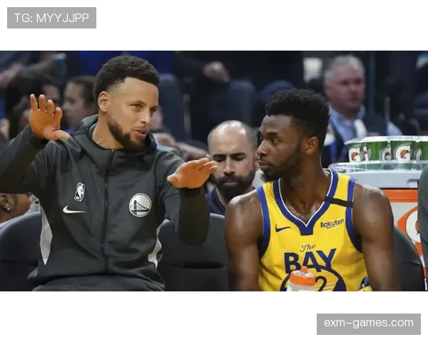 迪马利亚vs阿尔维斯:边路攻防经典对决解析 迪马利亚vs阿尔维斯:边路攻防经典对决解析