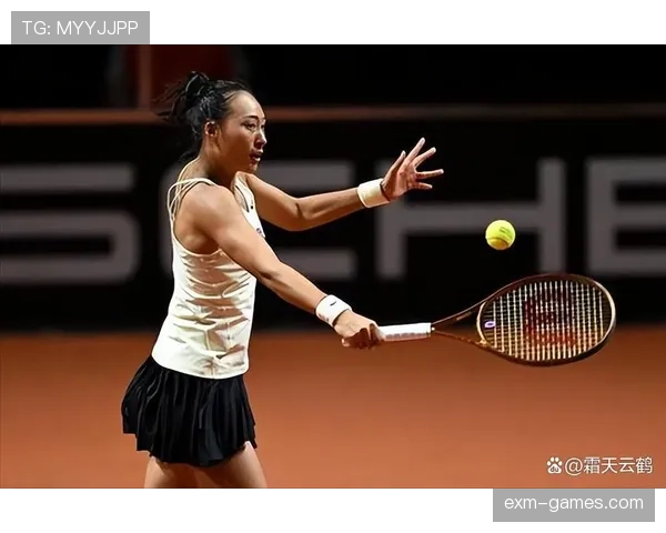 郑钦文上场像影后，球馆外像邻家学妹——真想知道她奖金都花哪儿